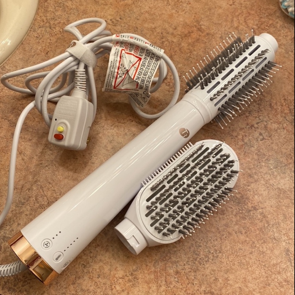T3 AireBrush Duo Interchangable Hot Air Blow Dryer Brush